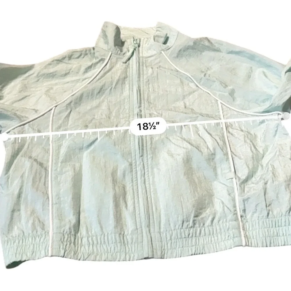 Athleta Girl Daybreak Jacket Girls Size‎ M 8-10 Sea Salt Green NWT Windbreaker